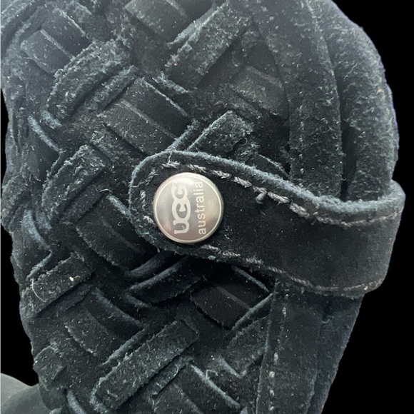 UGG Lynnea Arroyo Weave Boot Size 8, Black Suede - Picture 4 of 9